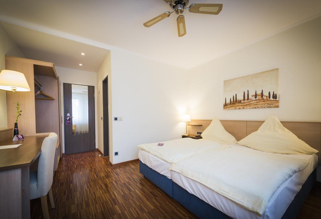 Hotel Luecke Rheine Buitenkant foto