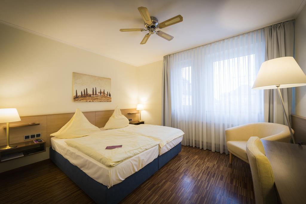 Hotel Luecke Rheine Buitenkant foto